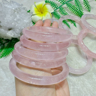 Vòng kiềng đá thach anh hồng 5a chất trong size 50-58mm