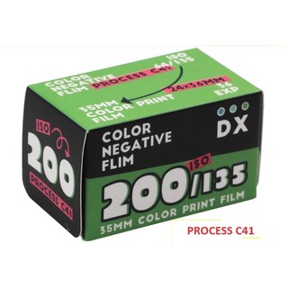 Film KODAK VISION 200T 36EXP date 12.2025 film 35mm đã tẩy than Tráng C41  kèm hộp nhựa và hộp giấy bảo quản