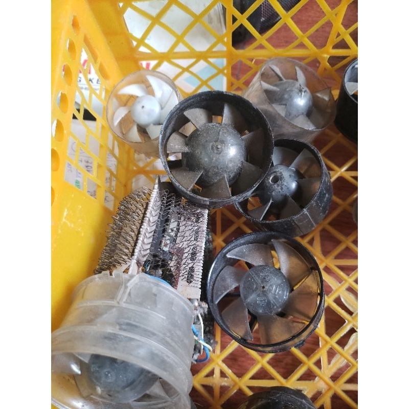 Động cơ hút gió 12-24v các loại cũ tháo máy .