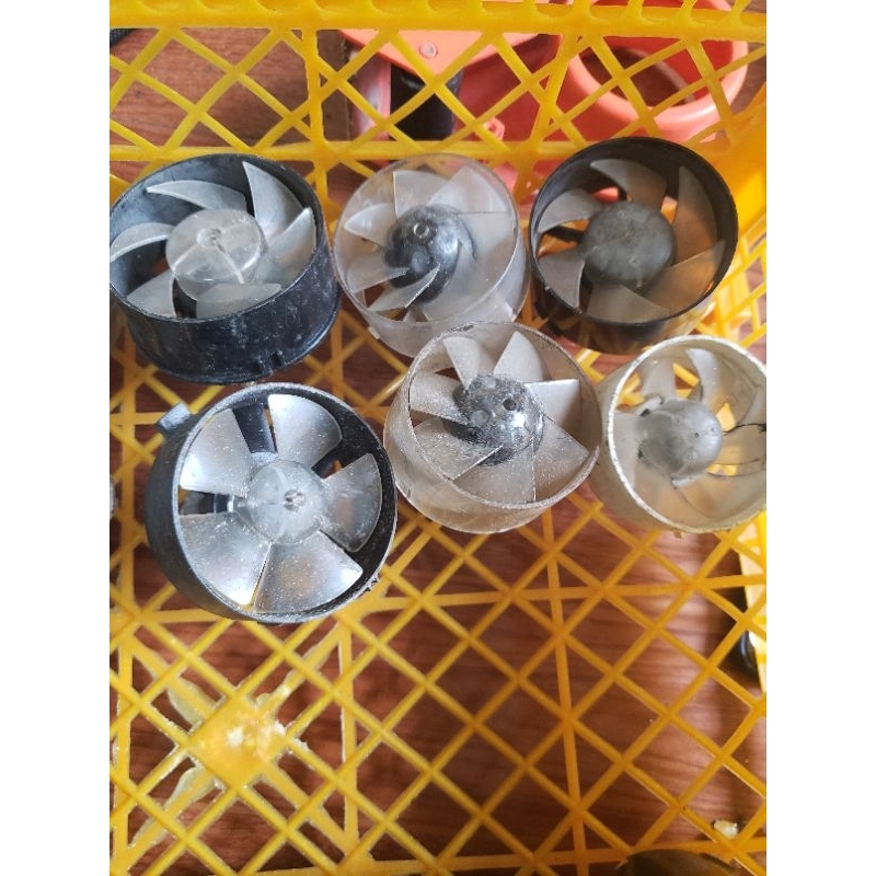 Động cơ hút gió 12-24v các loại cũ tháo máy .