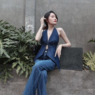 Áo yếm jean cột dây, hở lưng