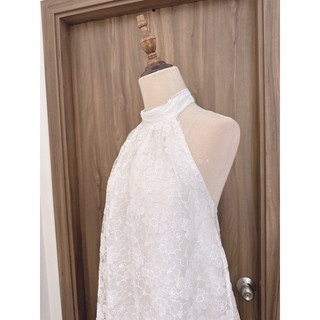 ĐẦM MAXI REN TRẮNG CỔ YẾM
