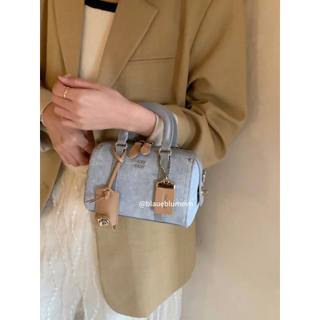 𝐁𝐥𝐚𝐮𝐞𝐁𝐥𝐮𝐦𝐞🦋 Chio2nd Denim Cross Bag
