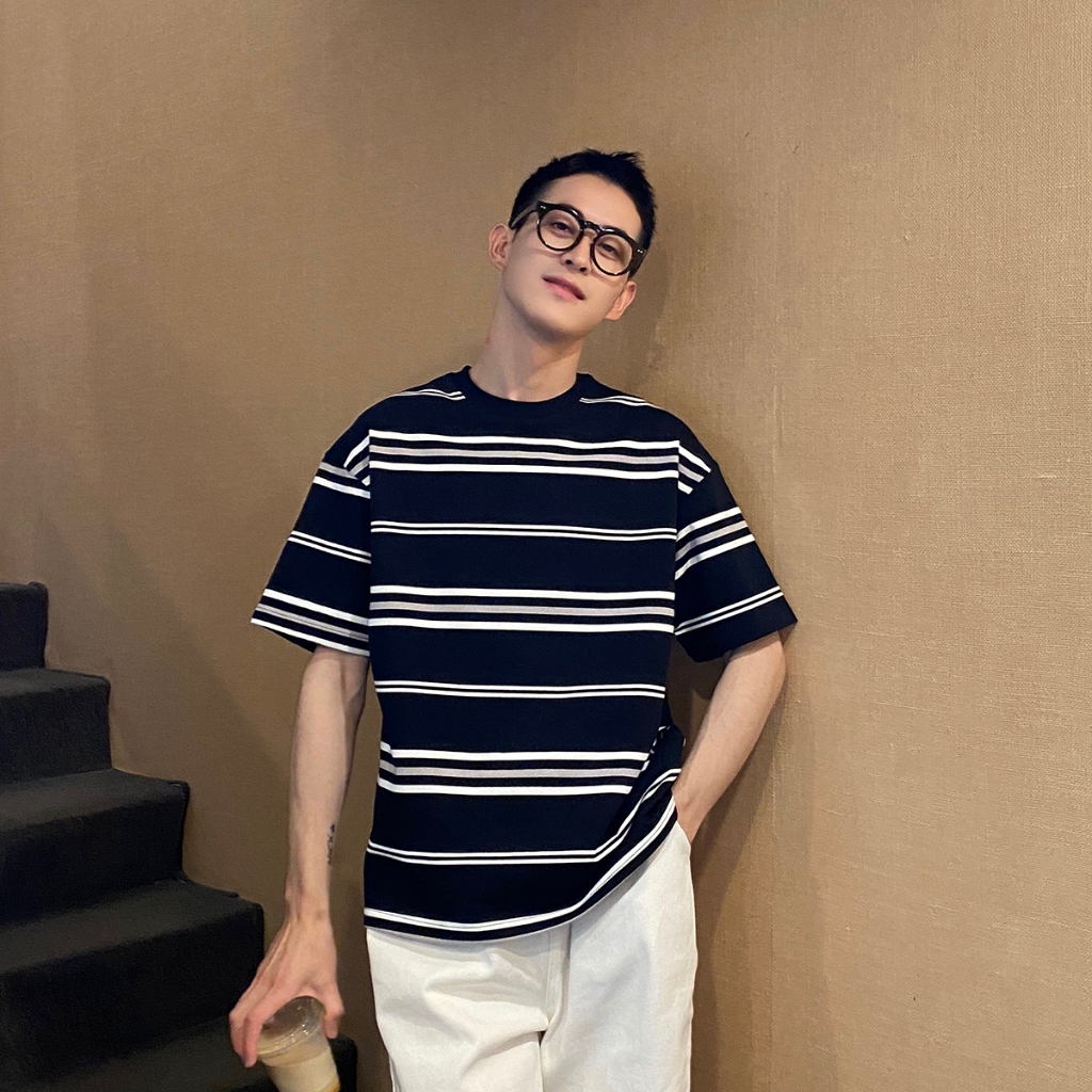 Áo thun Local Brand 3A.STUDIO Họa Tiết Kẻ Ngang Áo thun unisex nam nữ form rộng oversize chất liệu 1