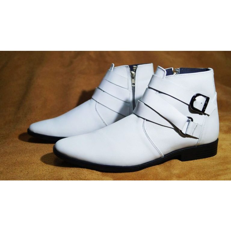 Giày boot nam màu trắng da bò thật. Mã số: B174