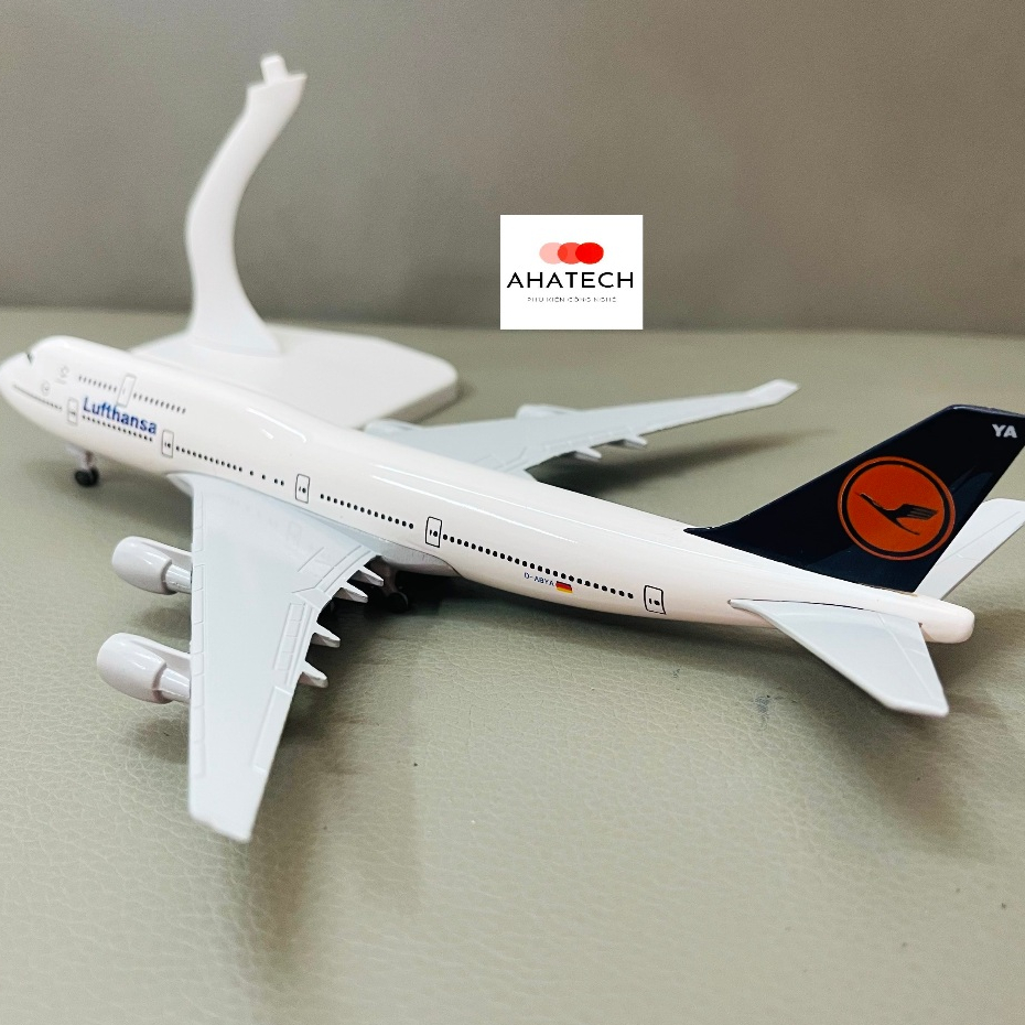 MÔ HÌNH MÁY BAY "BOEING B747-400 LUFTHANSA" TỈ LỆ 1/400 HỢP KIM CAO CẤP, SƠN TĨNH ĐIỆN BÓNG ĐẸP
