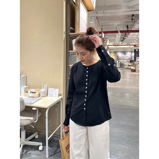 áo linen hai màu đen trắng