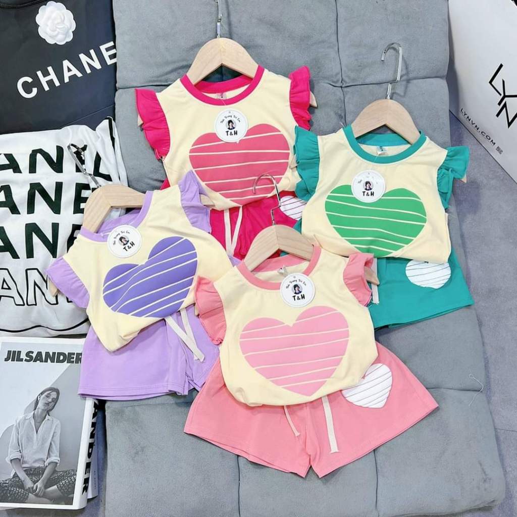 Bộ sát nách tay bèo in hình trái tim cho bé gái