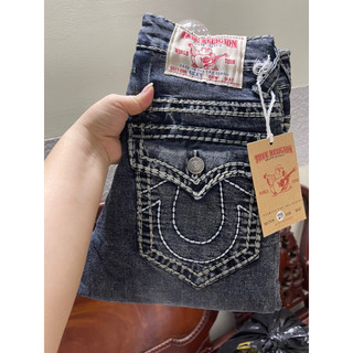 Quần jeans nam nắp túi chỉ nổi ông địa .