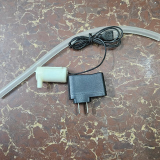 Máy bơm chìm mini kết nối USB (kèm dây dẫn)