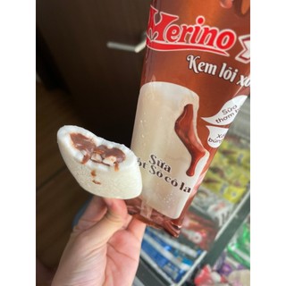 Kem sữa xốt socola Merino X (52g)