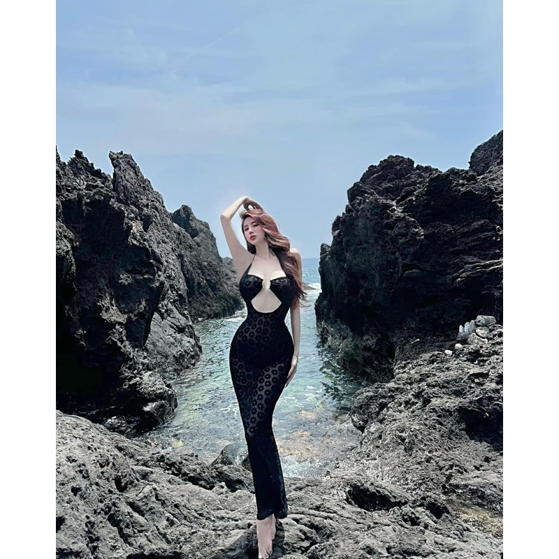 Đầm dài khoác bikini ôm body