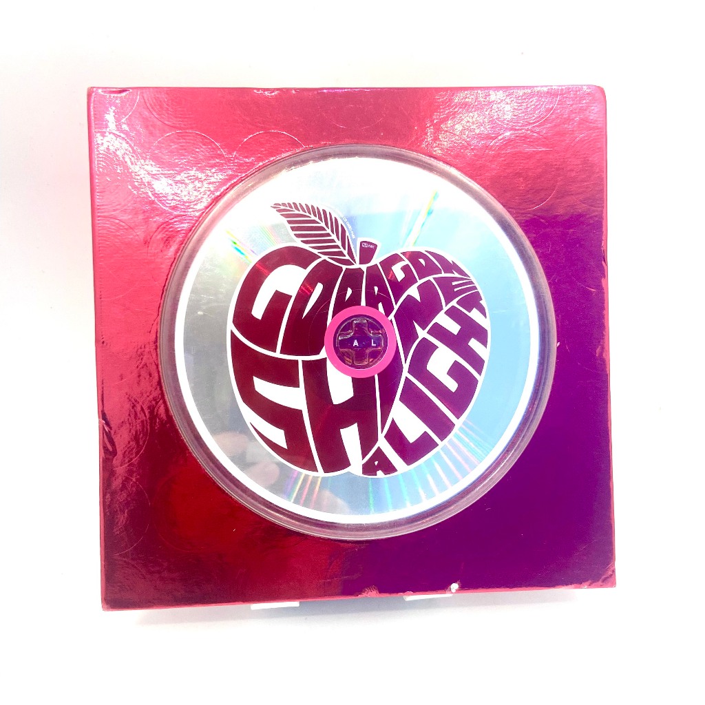 (Album 2CD) G-Dragon ( BIG BANG ) – Shine A Light - First Live Concert (chính hãng đã qua sử dụng)