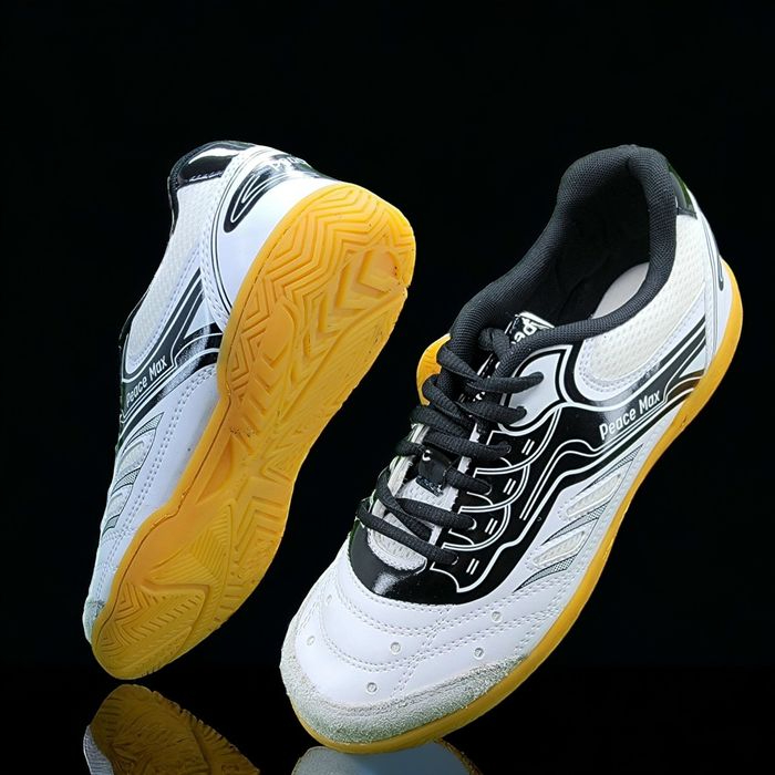 Giày cầu lông chí phèo CP 005 - giày ôm chân ,nhẹ ,bền ,đã khâu đế - hàng phân phối chính hãng