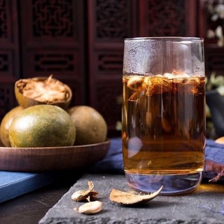 Quả la hán khô giúp thanh nhiệt, nhuận tràng, nhuận phế, thông tiện