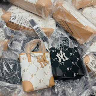 (HÀNG SẴN) (ảnh thật) Mẫu túi đeo chéo mlb về full 2 màu