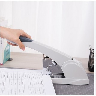 Dập ghim đại Deli 0395.