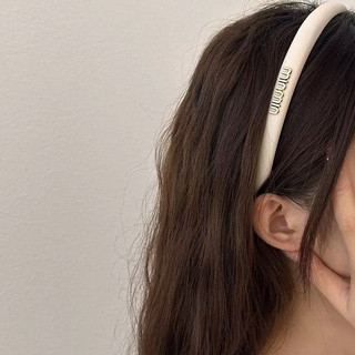 Bờm cài tóc miumiu bản nhỏ