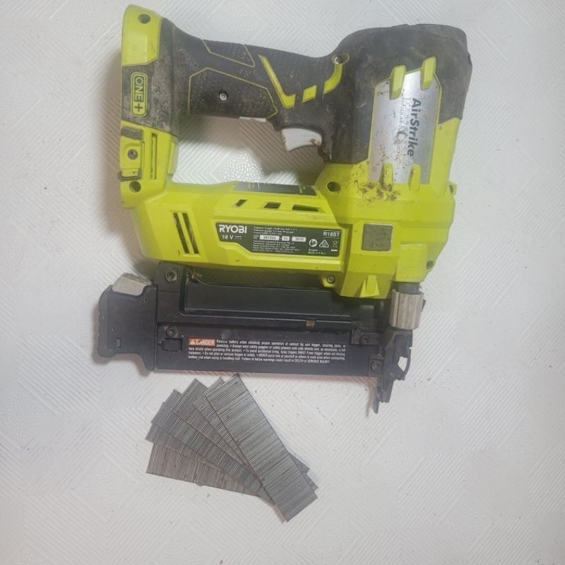 Thanh lí Thân Súng bắn đinh F dùng pin 18v ryobi