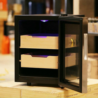 Tủ bảo quản Cigar VINOCAVE