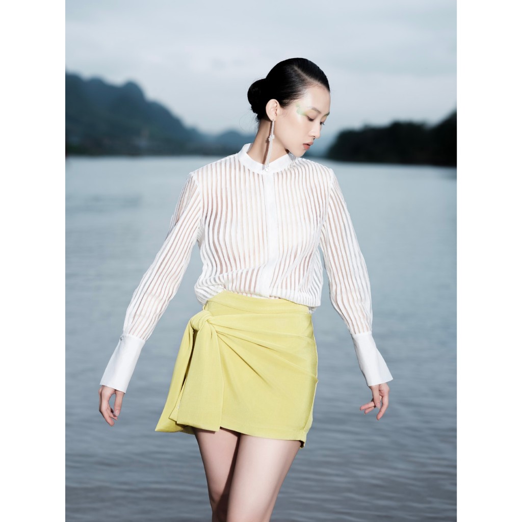 Sơ Mi Tay Dài Tạo Nổi Bề Mặt Nữ Trắng Đen WHITE ANT Hàng Thiết Kế Cao Cấp 170100013