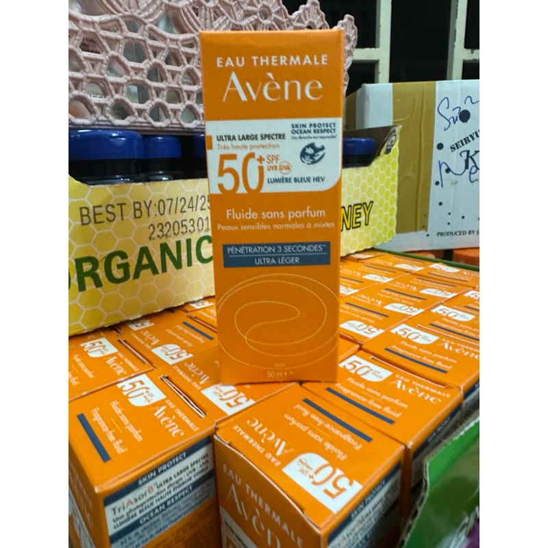 Thanh lý date 1-2025 kem chống nắng avene của pháp 50 ml hàng chính hãng