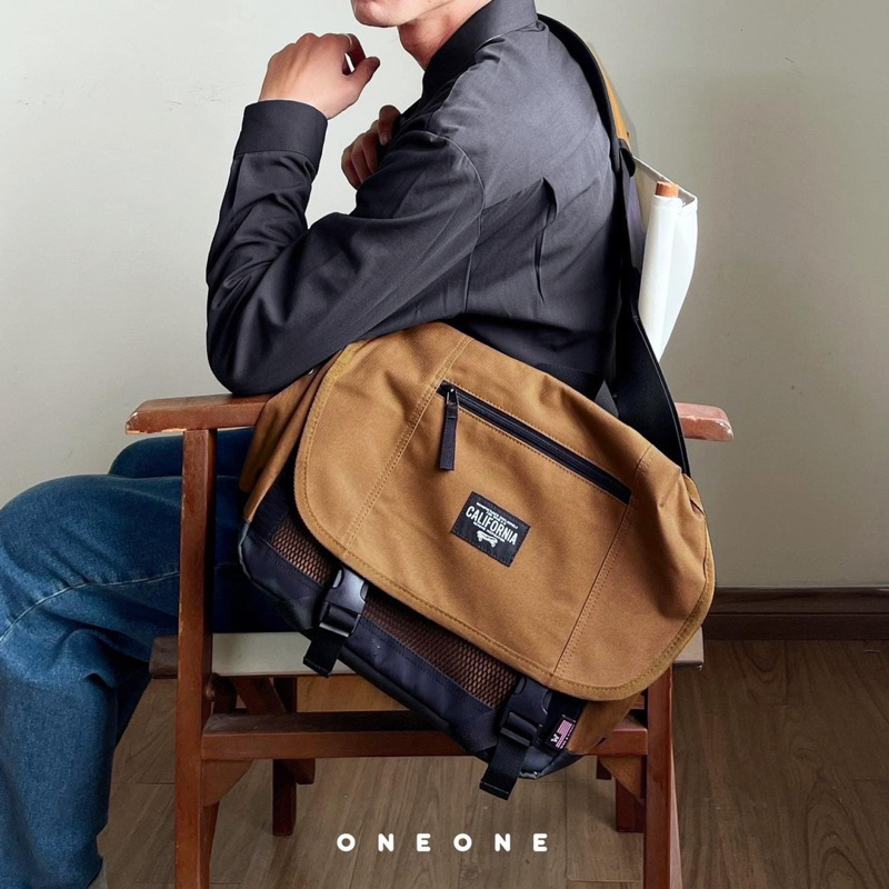 Cặp Bunker Messenger Bag 4051