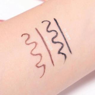 Kẻ mắt lâu trôi Blackrouge