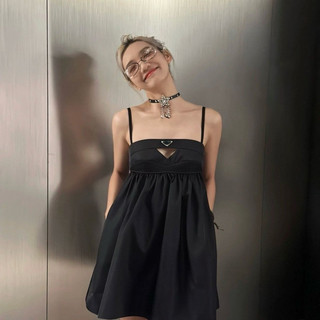 order 10 ngày váy 2 dây babydoll đen