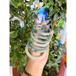 Vòng tay bản liền ngọc cam thach xanh pha trắng sdep 5A