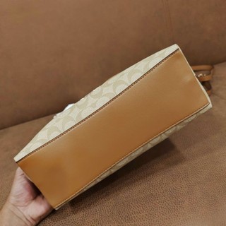 TÚI CO@CH Laurel Shoulder Bag New 2024