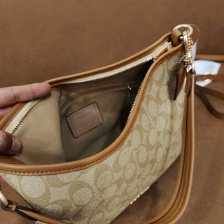 TÚI CO@CH Laurel Shoulder Bag New 2024