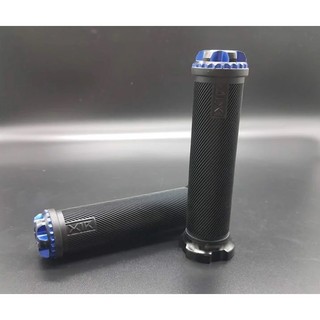 Bao tay nắm xe máy X1R v2 chính hãng, bền đẹp chắc chắn caosu non cầm êm chắc dufgn lên đến 5 năm