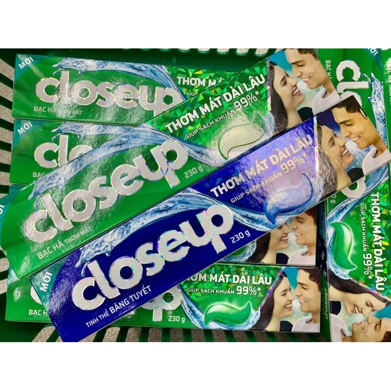 KEM ĐÁNH RĂNG CLOSEUP 180G