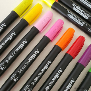 Bút lông dầu viết , vẽ không phai trên nhiều vật dụng EPF-700 Artline