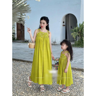 Váy hottren thêu đính hoa chất liệu thô hoa thoáng mát xoè cực xinh sz 8-28kg