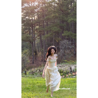 Jee [ CÓ SẴN] Cream Midi Mocking Dress - Đầm Maxi Tơ Thêu Hoa Kem