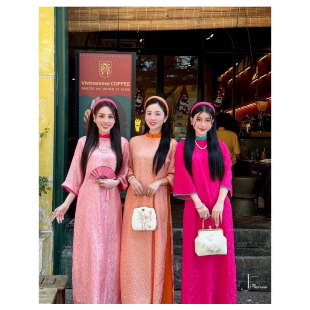 Áo Dài Cách Tân Nữ Dáng Suông Cổ Và Tay Phối Cách Điệu Vải Gấm Đẹp - DUTE024