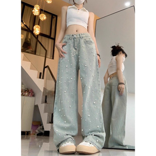 Quần Jeans Ống Xuông Đính Ngọc Cạp Cao Hack Dáng