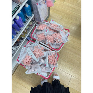 MÚT TRANG ĐIỂM DAISO NHẬT TÚI 30 MIẾNG