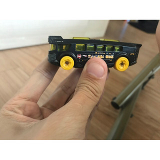 xe Hot Wheels 1:64