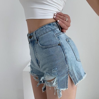  Quần Đùi Jeans Nữ  Quần Short Nữ Chất Liệu Denim Tua Rua  Xẻ Gấu Siêu Sexy L00014 