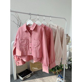 Áo khoác nữ chất kaki form ngắn, tay dài túi trái tim