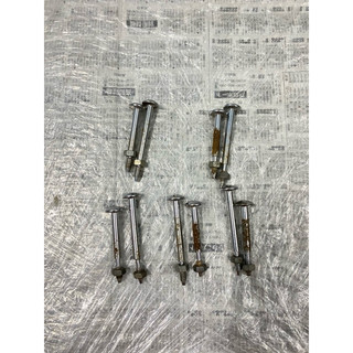 Cặp ốc bắt cốp xe cub 81-82-86-dd hàng zin rã xe