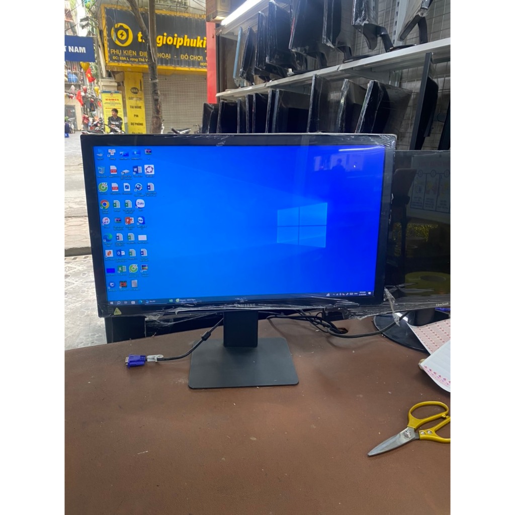 Màn Hình LCD SAMSUNG 24” cũ đẹp | BigBuy360 - bigbuy360.vn