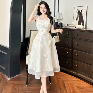 Váy đính kết dáng dài dự tiệc