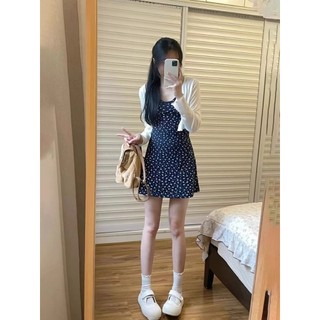 (HÀNG SẴN) Váy hai dây hoa nhí màu xanh than dáng chữ A ôm body sexy + Áo cardigan màu trắng hàng Quảng Châu- VH168