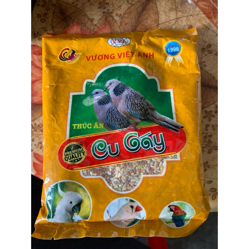 Thức ăn dành cho chim cu gáy