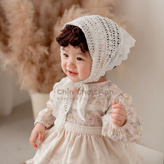 Khăn tam giác lưới, khăn bandana lưới trắng phối diềm Chin Chau Anh