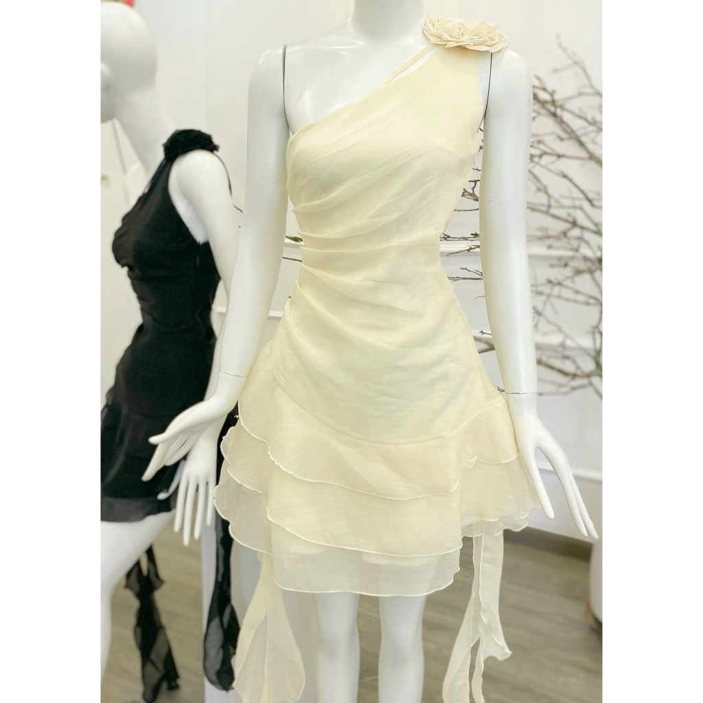 Đầm nữ chéo vai xinh xắn nhiều tầng Semina Dress | BigBuy360 - bigbuy360.vn
